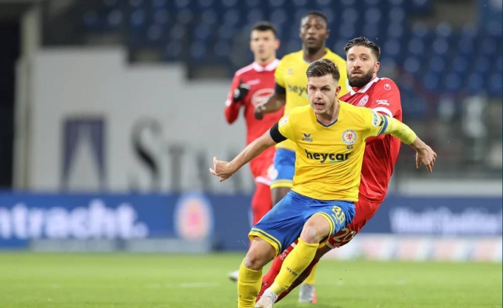 当天赛场上 当天赛场上